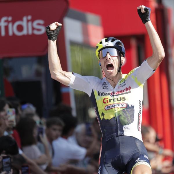 Ciclismo, Rui Costa vince la Japan Cup 2023: ottavo posto per Lorenzo Rota