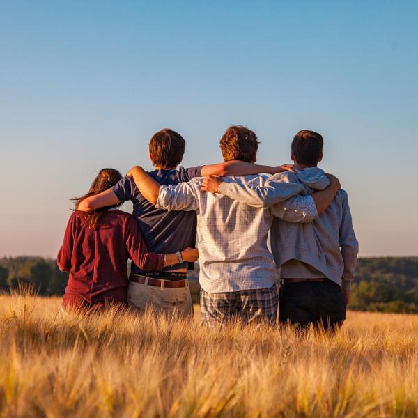 Adolescenti felici e amati avranno migliore salute cardiometabolica da adulti, lo studio