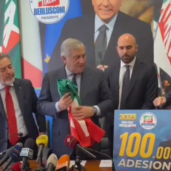 Tajani risponde a Conte sulle armi a Israele: “Tra le fila del governo non ci sono pavidi”. E su Forza Italia: “Il partito gode di ottima salute” | VIDEO