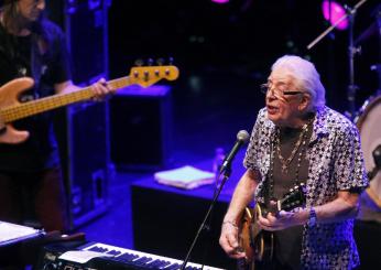 Addio a John Mayall: causa morte, età, moglie, figli e carriera del musicista blues