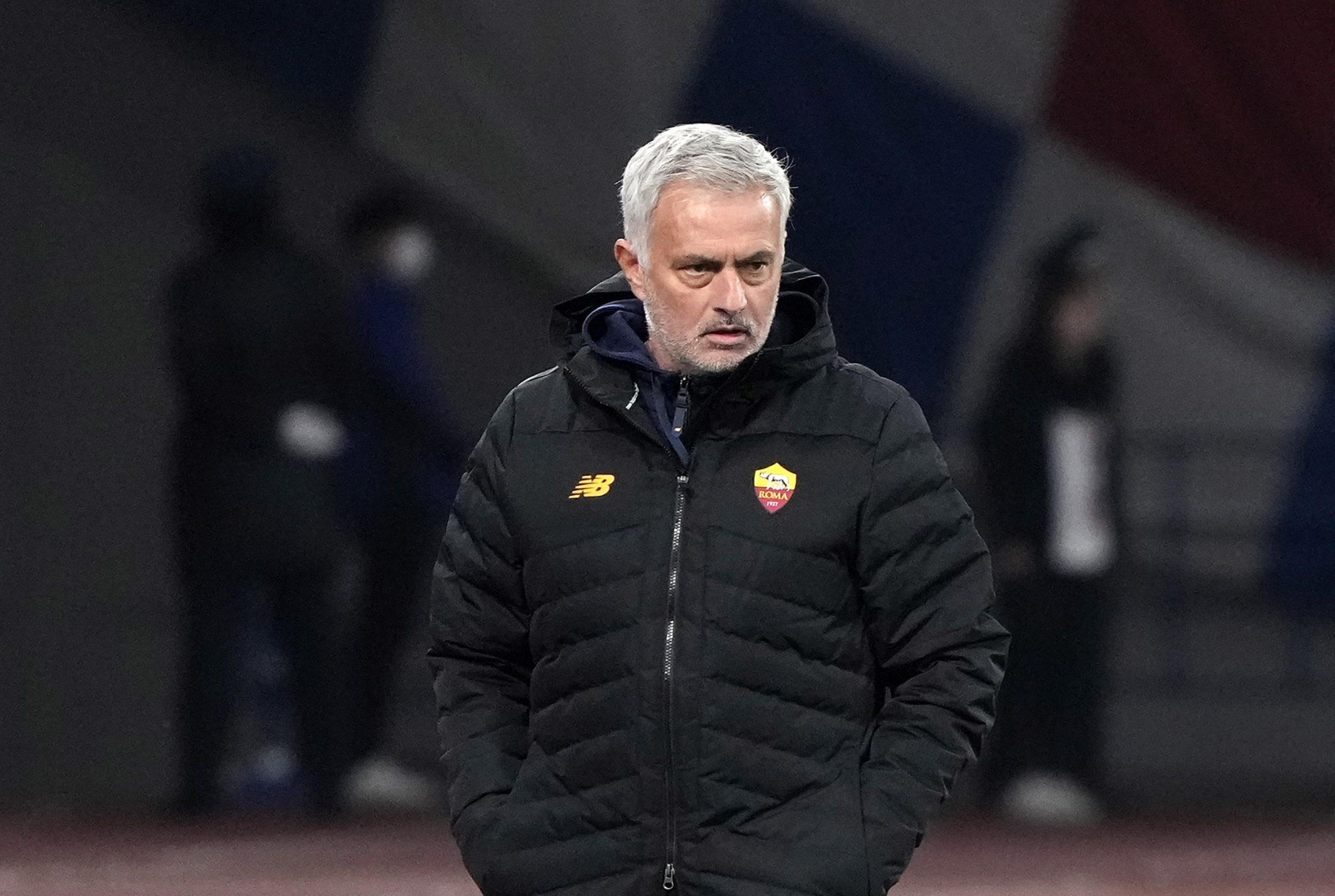 Roma-Genoa, Mourinho: “Diamo sempre il massimo, ma non fischiate Zaniolo”