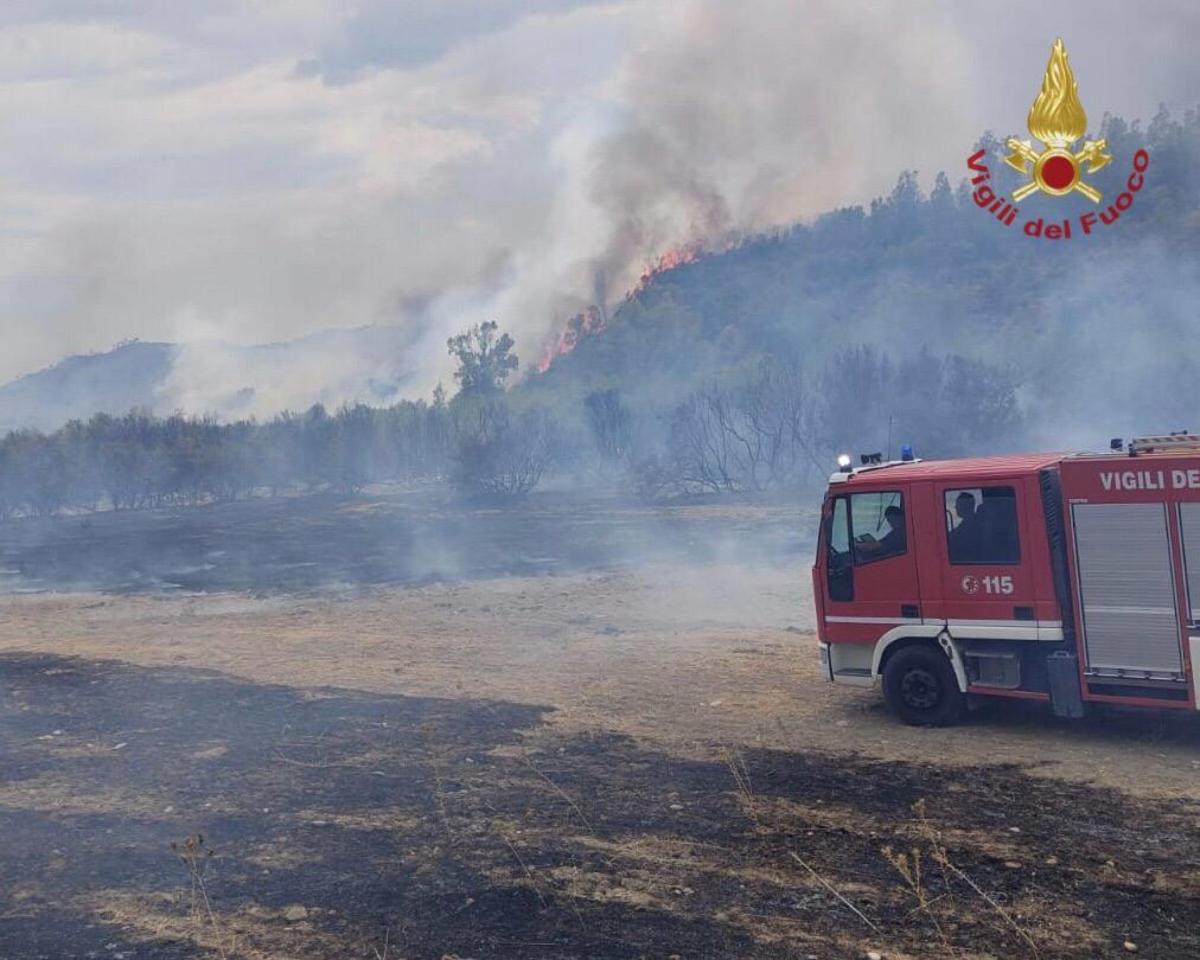 Catanzaro, famiglia spezzata dalle fiamme di un incendio: morti tre…