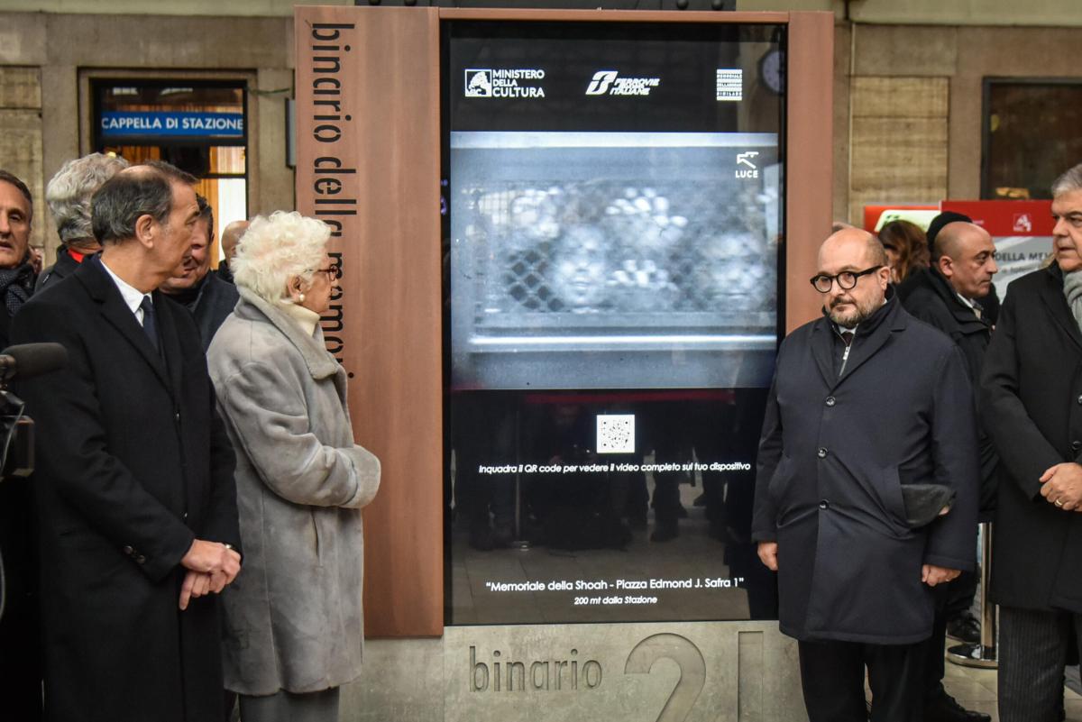 Memoriale Shoah Milano, Liliana Segre: “Libertà sia il silenzio sul…