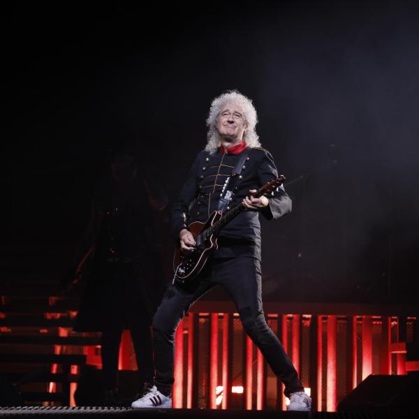 Brian May: età, malattia, moglie, figli e biografia del chitarrista dei Queen