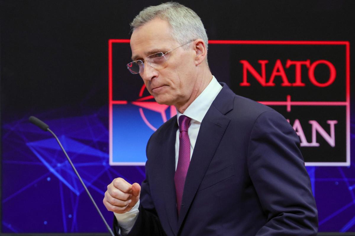 Nato, Stoltenberg invita al 2% del Pil sulla Difesa come “obiettivo…