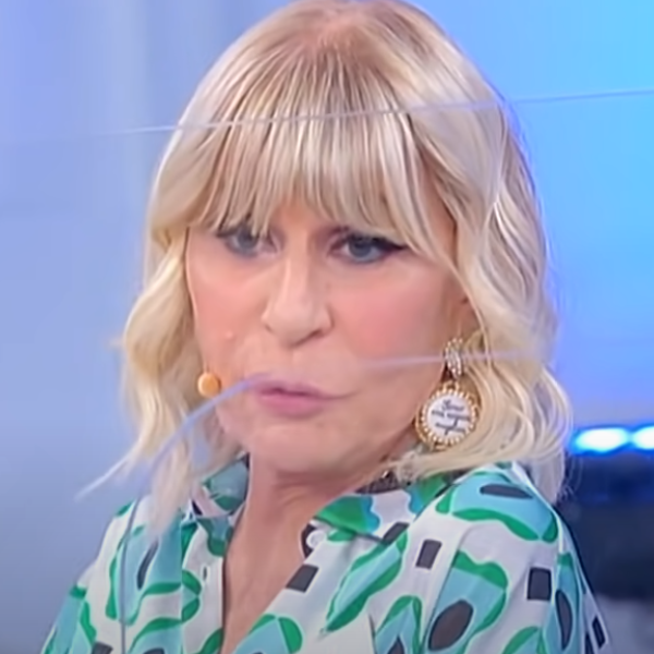 Uomini e Donne, Maria De Filippi sbotta contro Gemma: “Sei fuori luogo”