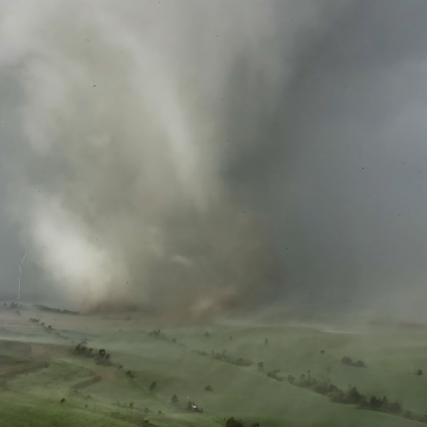 Usa, tornado mortale in Iowa: bilancio vittime imprecisato, danni a strade ed abitazioni