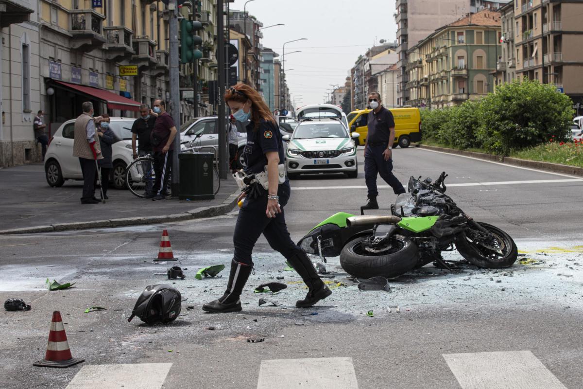 Scontro tra scooter a Milazzo, una sedicenne rischia la vita, e alt…