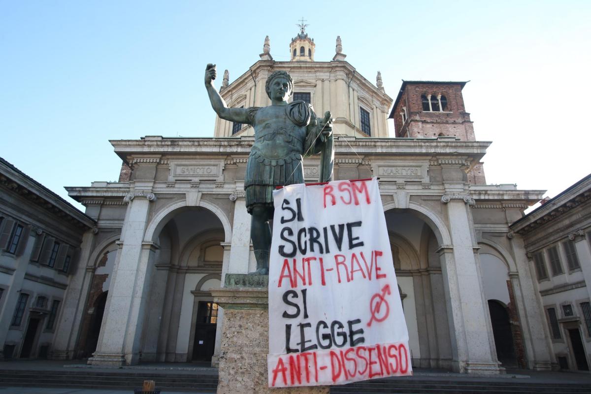 “No Meloni Day”, a Milano studenti e collettivi in protesta contro …