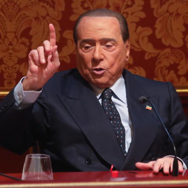 Morte Berlusconi, Bandecchi su Instagram: “Una guida per me”