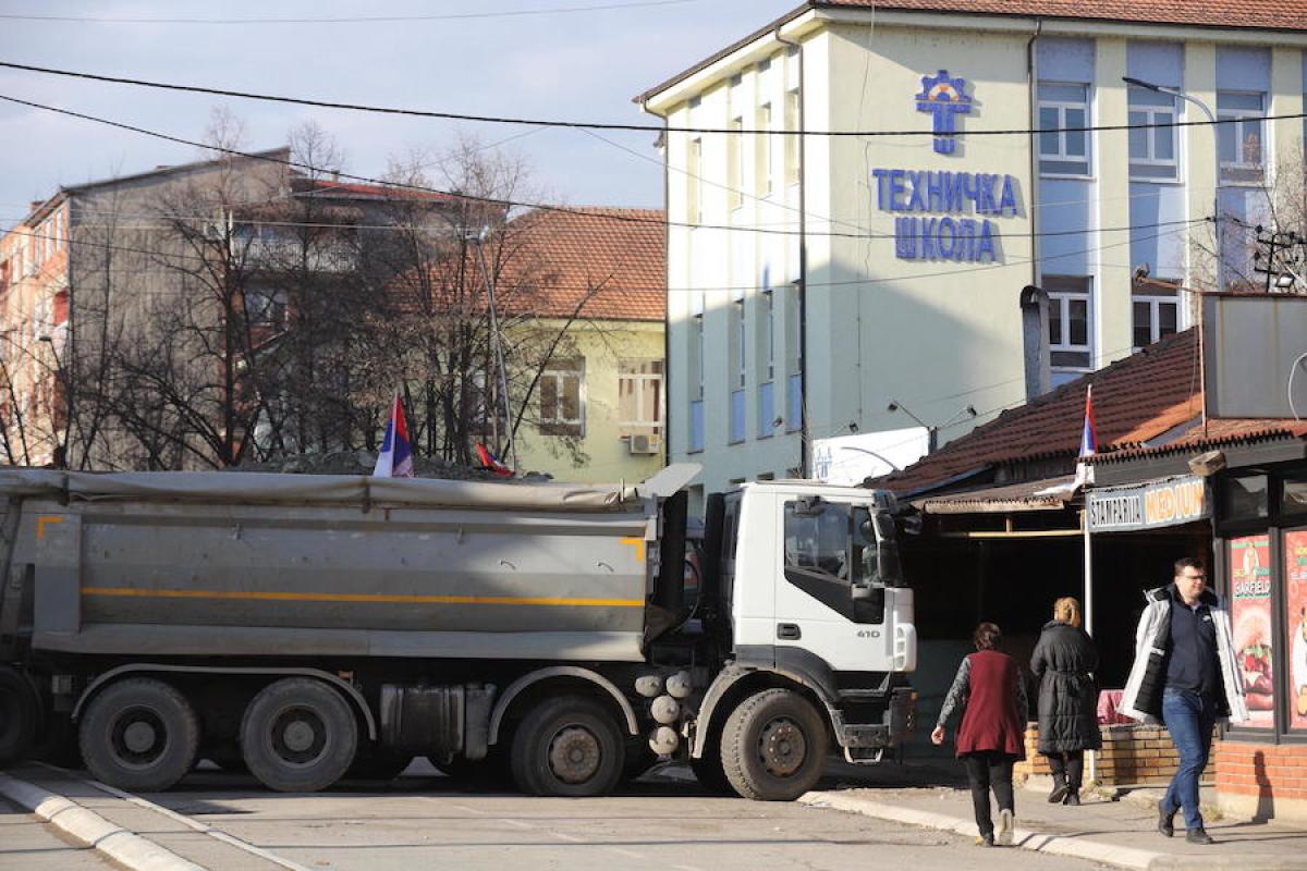 Tensioni Kosovo- Serbia, inizia lo smantellamento delle barricate al confine