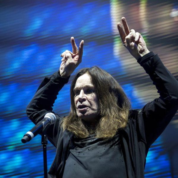 Ozzy Osbourne oggi lascia gli USA: troppe sparatorie di massa