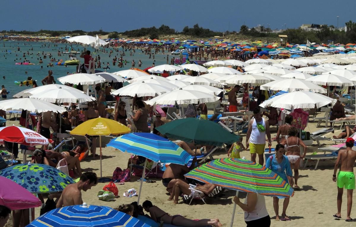 Manfredonia (Foggia), malore in spiaggia: muore 70enne