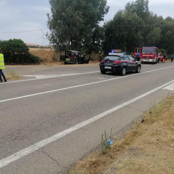 Sassari, incidente ad Ittiri: scontro tra auto e moto, morto un 19enne