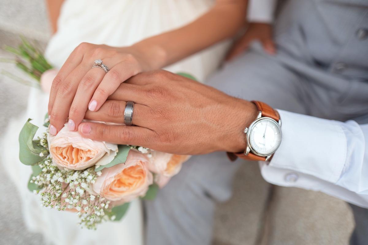 Matrimonio simbolico, cos’è e cosa significa: ecco come organizzare…