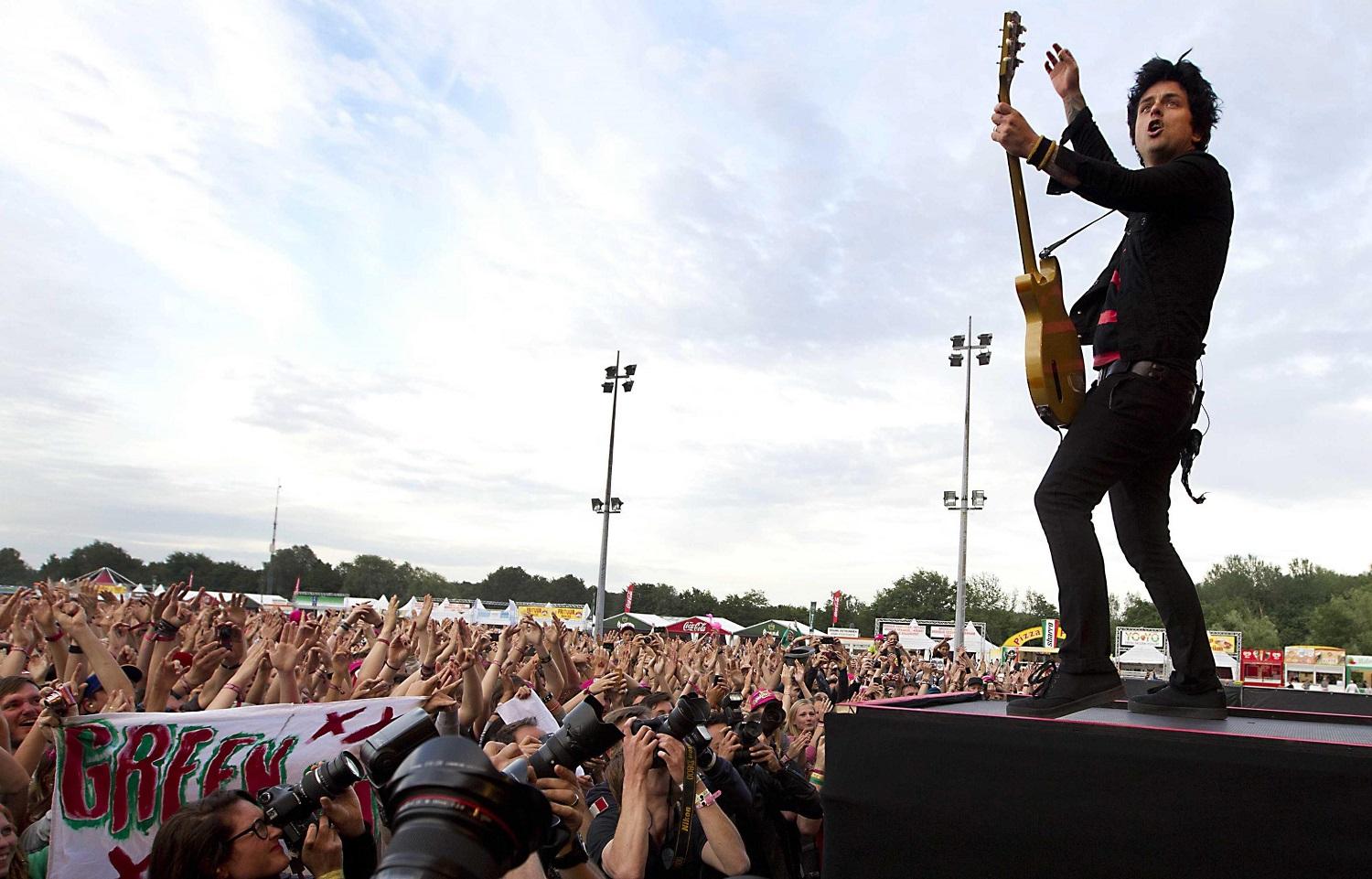 Concerto dei Green Day a Milano a giugno 2024: scaletta, giorno, orario e prezzo dei biglietti della band di “Basket case”