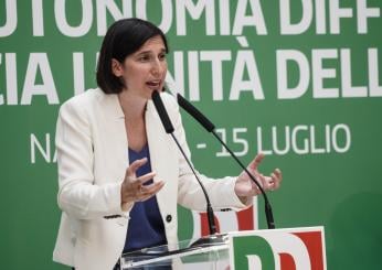 Napoli, Elly Schlein: “Governo diviso sul contrasto alle mafie”. Ma…