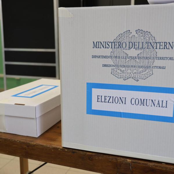 Ballottaggi comunali 2024, dati sull’affluenza in calo alle 12: ha votato solo l’11,98%