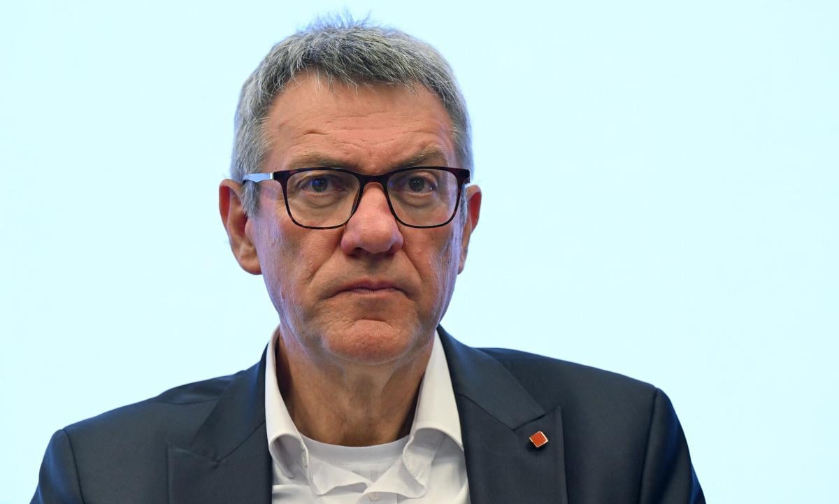 Taglio reddito di cittadinanza, Landini (Cgil): “Per me è una follia”