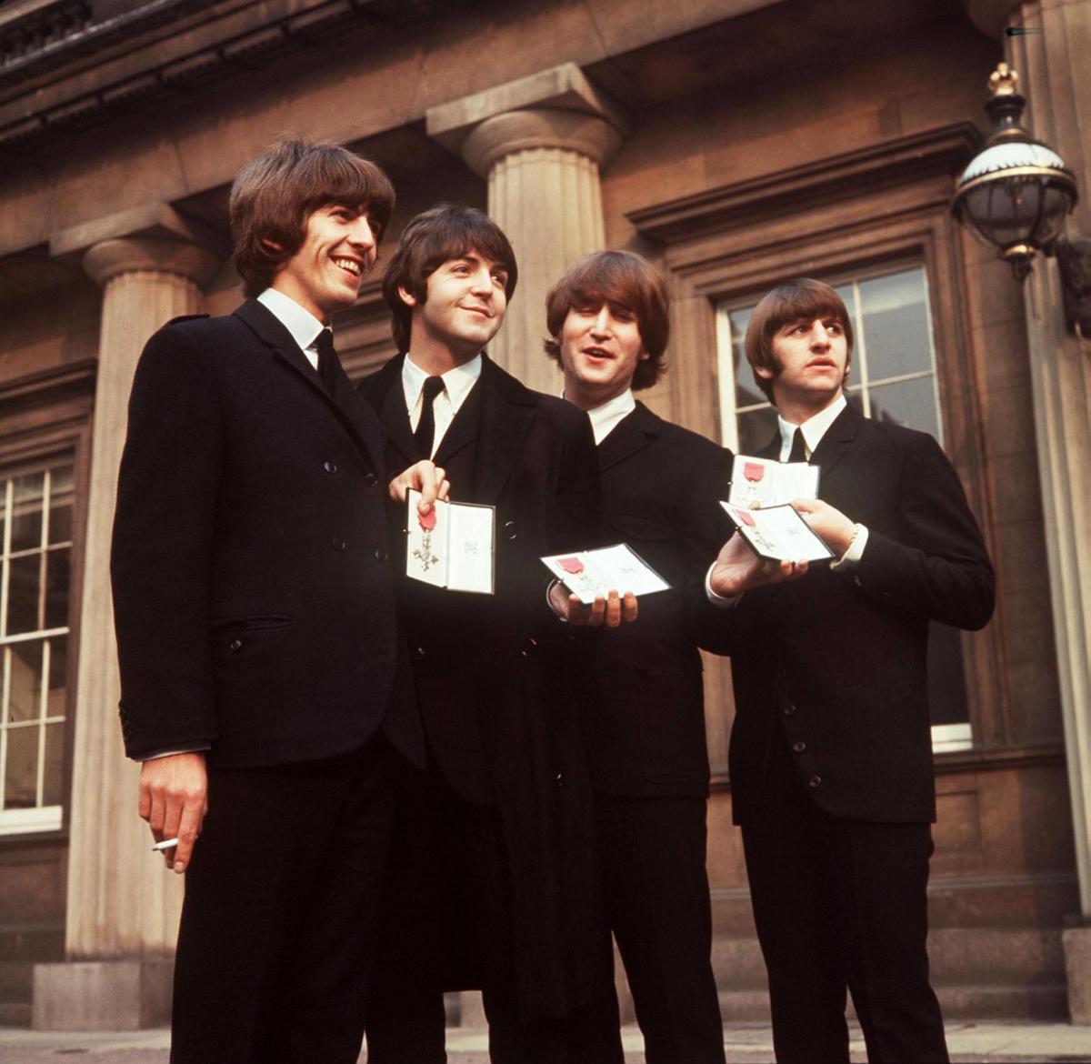 Beatles, Paul McCartney risponde alla stampa sul brano di John Lenn…