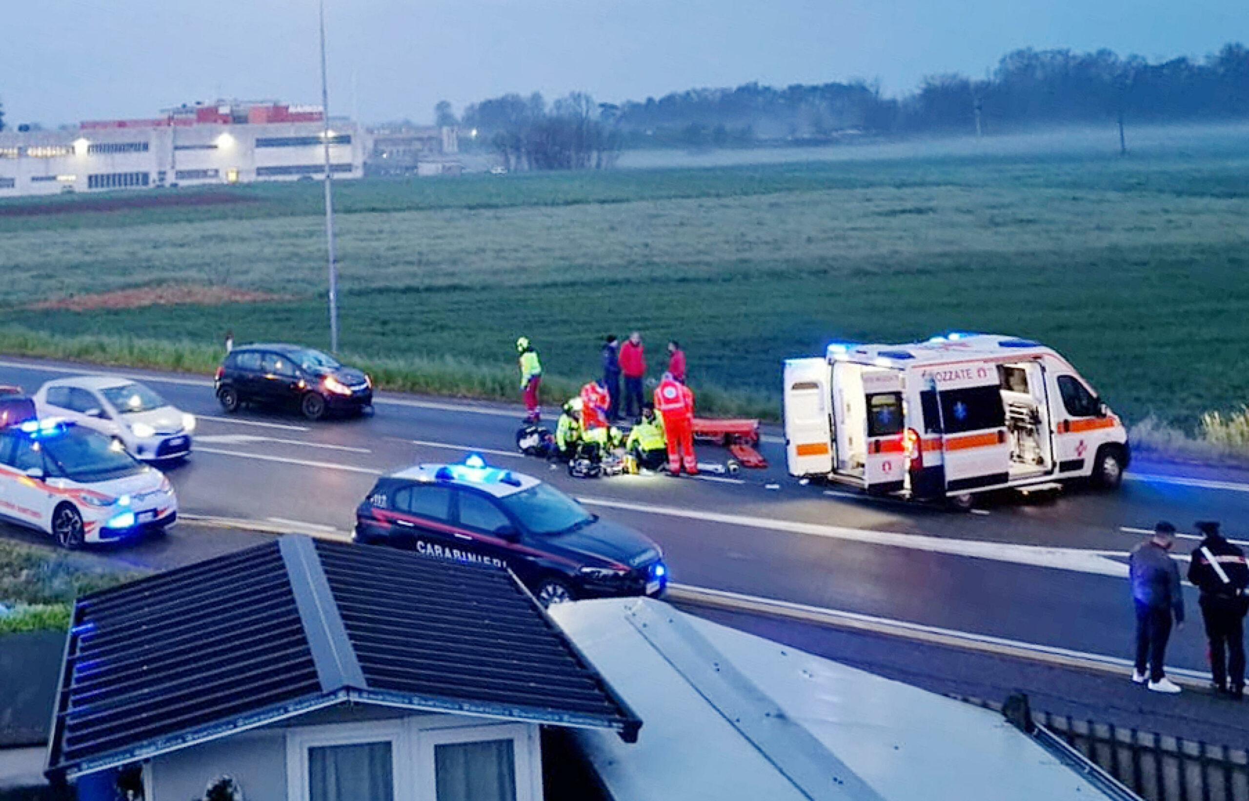 Bologna, incidente a Monterenzio: auto si schianta contro un’ambulanza, morta una 26enne