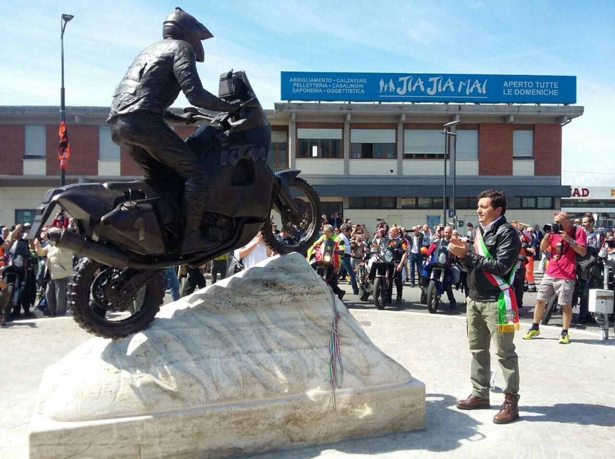 Dakar: il figlio Gioele segue le orme del padre Fabrizio Meoni, morto nel 2005 all’ultimo raid della carriera