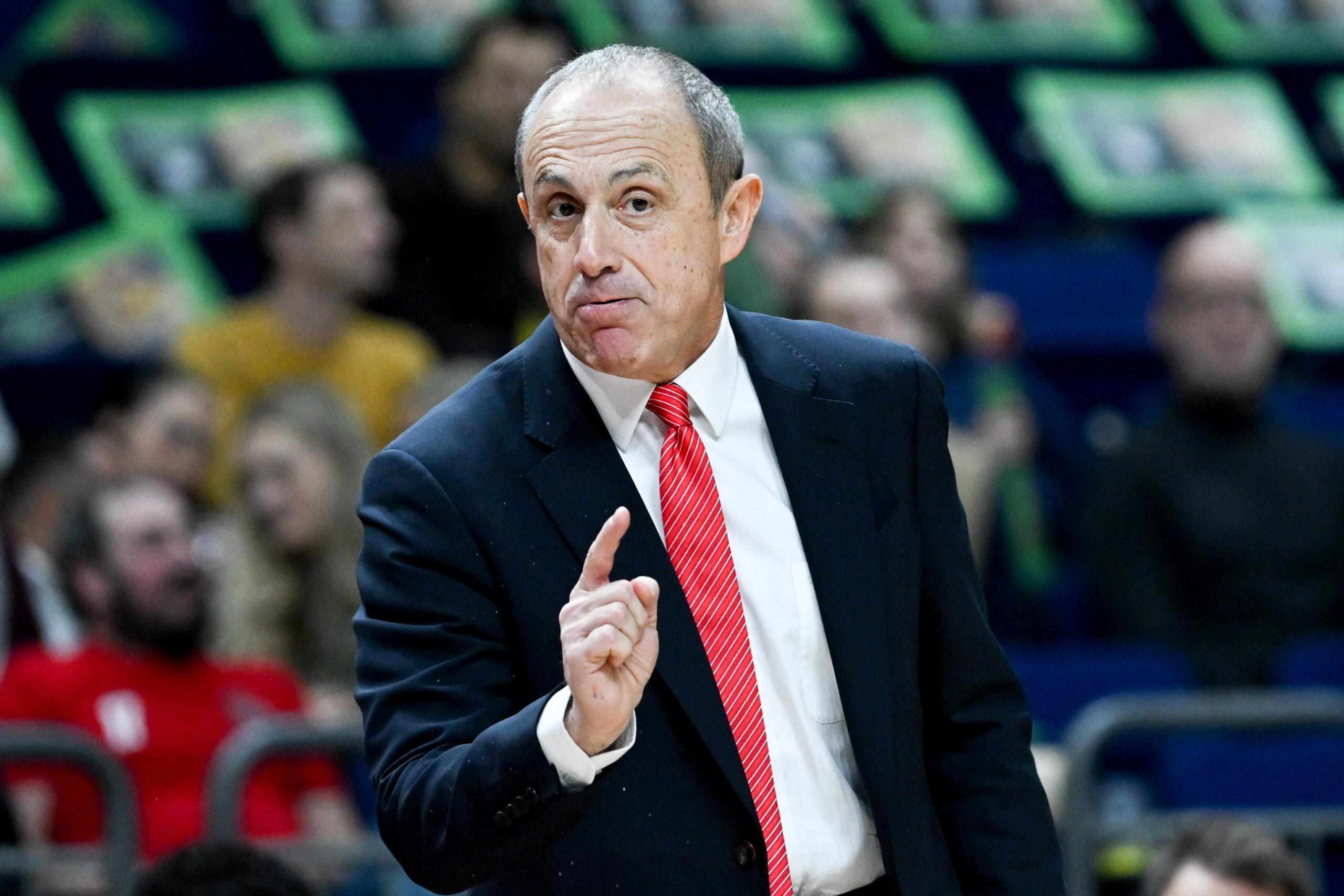 Basket, Ettore Messina confessa: “L’Olimpia Milano è la mia ultima squadra. Eurolega? Ci vuole fortuna”