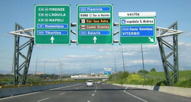 Pedaggi autostrade rincari aumenti dal 1° gennaio 2023