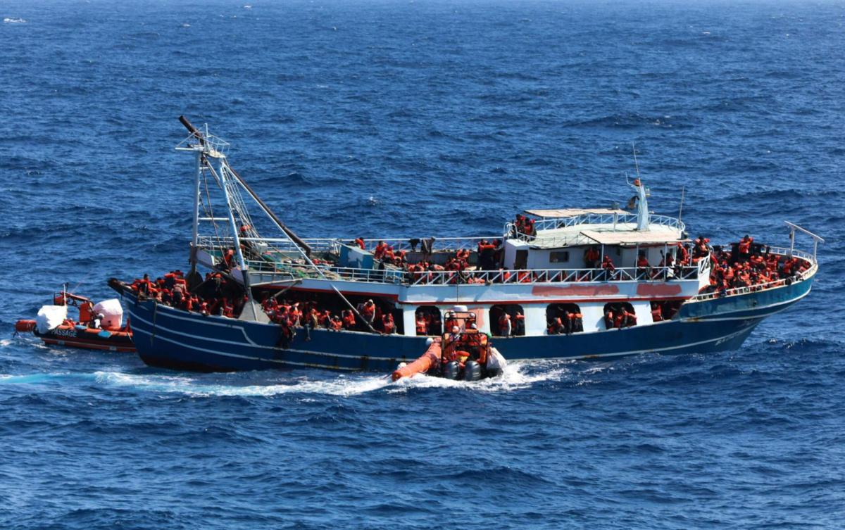 Migranti, concluso lo sbarco a Pozzallo. In serata arriveranno altr…