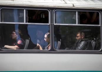 Roma, ubriaco e drogato alla guida di un bus per la gita delle materne: ritirata la patente e deferito