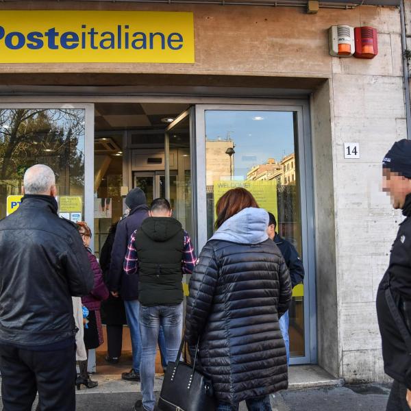 Pensione alle poste, il cedolino si potrà richiedere negli Uffici Postali: dove e come