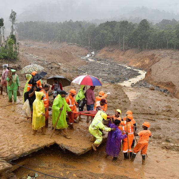 Frane in India, il bilancio supera i 150 morti, numerosi dispersi: peggior disastro degli ultimi anni | VIDEO