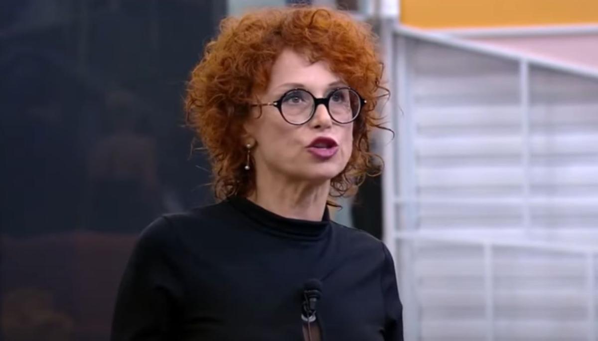 Grande Fratello 2023, dopo le polemiche, anche Beatrice prova ad accordarsi per le nomination