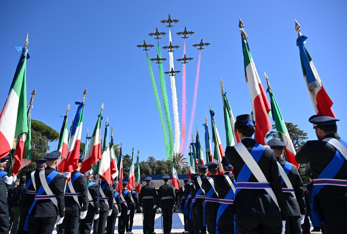 Cento anni dell’Aeronautica Militare, l’evento a Roma alla presenza…