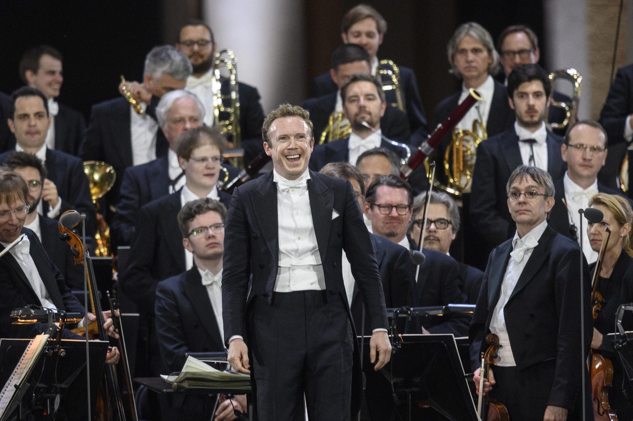 Concerto di Capodanno al Teatro La Fenice di Venezia: Daniel Harding dirige l’orchestra