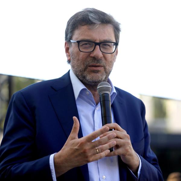 Ita-Lufthansa, Giorgetti: “Stiamo esaminando la proposta. Ci vorranno settimane, non giorni”