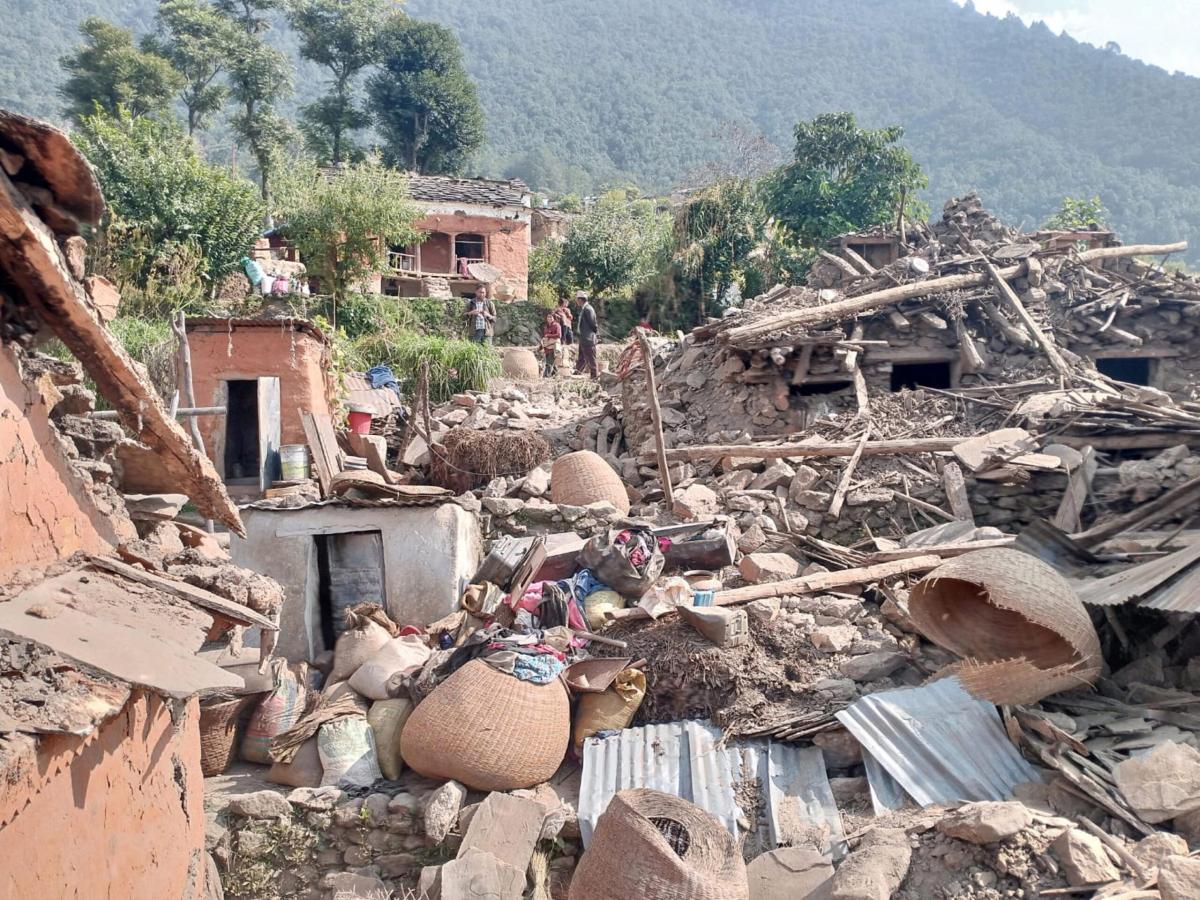 Nepal, terremoto fa 132 morti: “Danni inestimabili alla cultura” – …