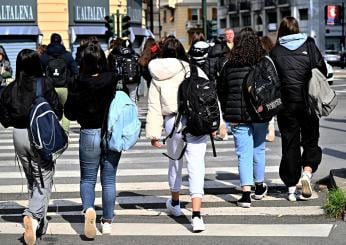 Latina, intera classe sotto indagine per stalking e istigazione al …