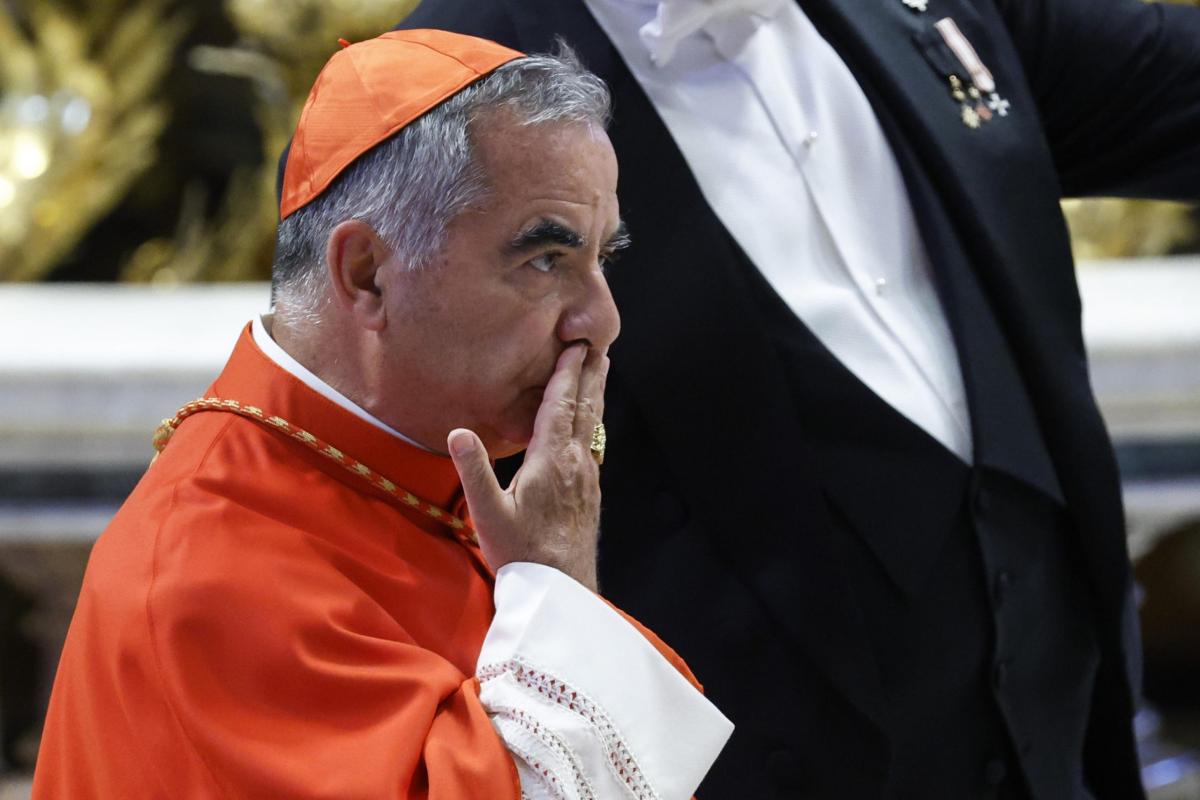 Vaticano, caso Sloane avenue: il cardinale Becciu indagato per asso…