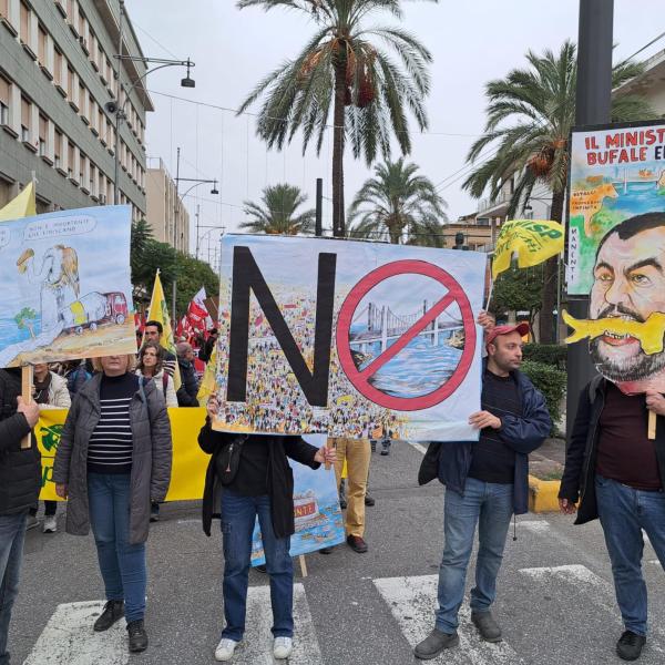 Ponte sullo Stretto, i dubbi del sindaco Basile: “Il progetto è vecchio di dieci anni, Messina è cambiata. Serve un piano tecnico serio o è inutile farlo”