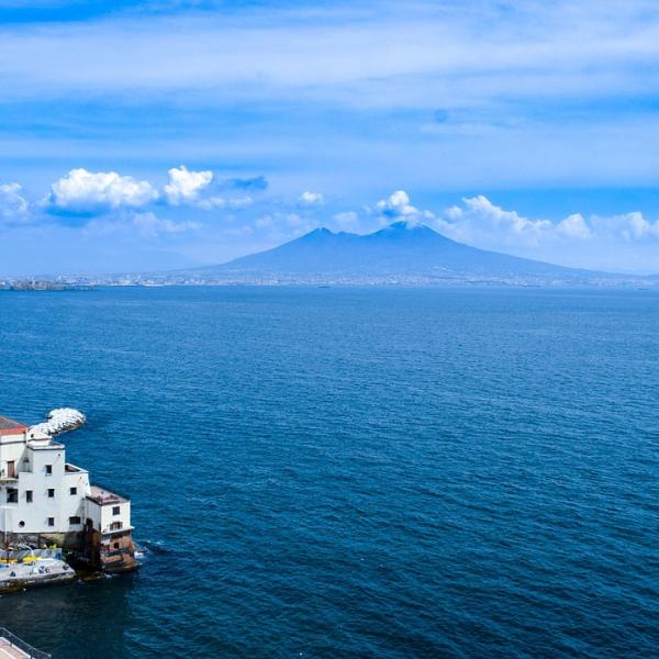 Cosa visitare nei dintorni di Napoli: paesi, spiagge e borghi