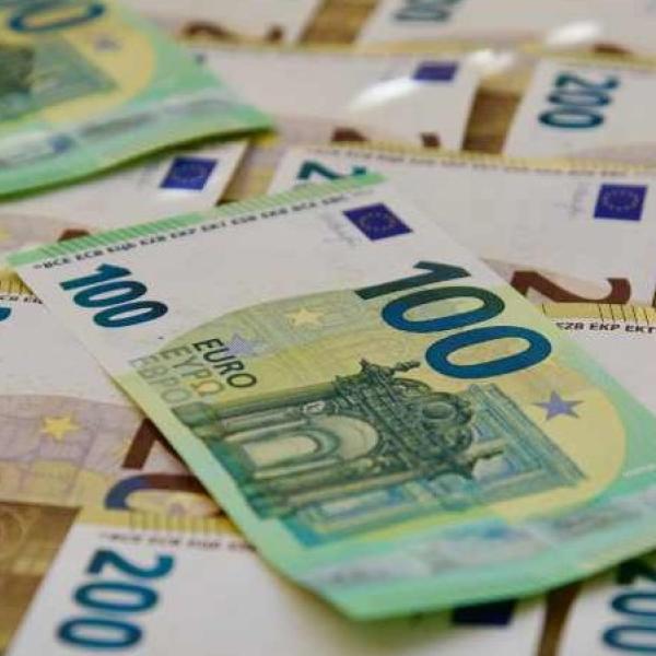 Quanto si prende di pensione con uno stipendio di 2200 euro?