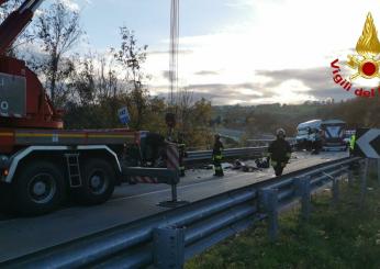 A1, grave incidente all’altezza del casello Pontecorvo: chiusa da Ferentino a Cassino. Due camionisti in gravi condizioni