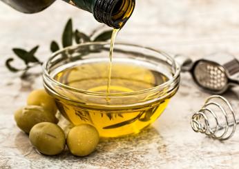 Usi dell’olio d’oliva, 10 benefici per corpo e capelli che non conosci