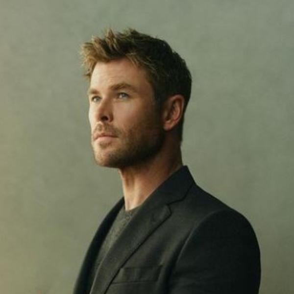 Chris Hemsworth sarebbe in trattativa per interpretare il principe azzurro della Disney