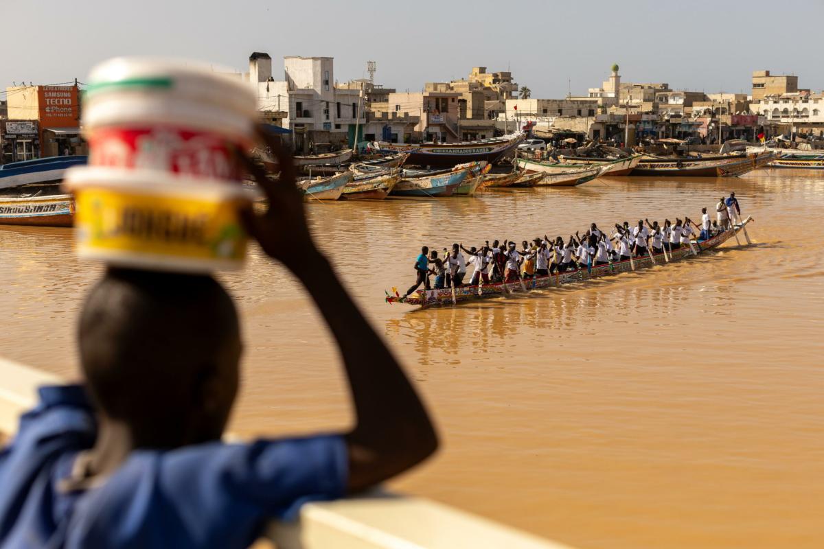 Senegal, morti almeno 24 migranti in un naufragio