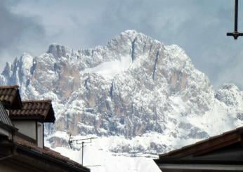 Bolzano, scialpinista cade per 200 metri sul Catinaccio: è grave