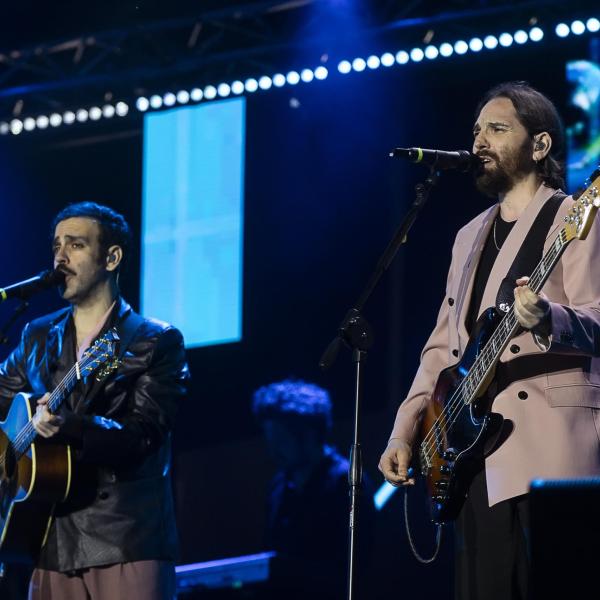 “Ragazzo di destra”, testo e significato della canzone di Colapesce Dimartino. Polemiche dopo l’esibizione al Concertone del Primo Maggio di Roma