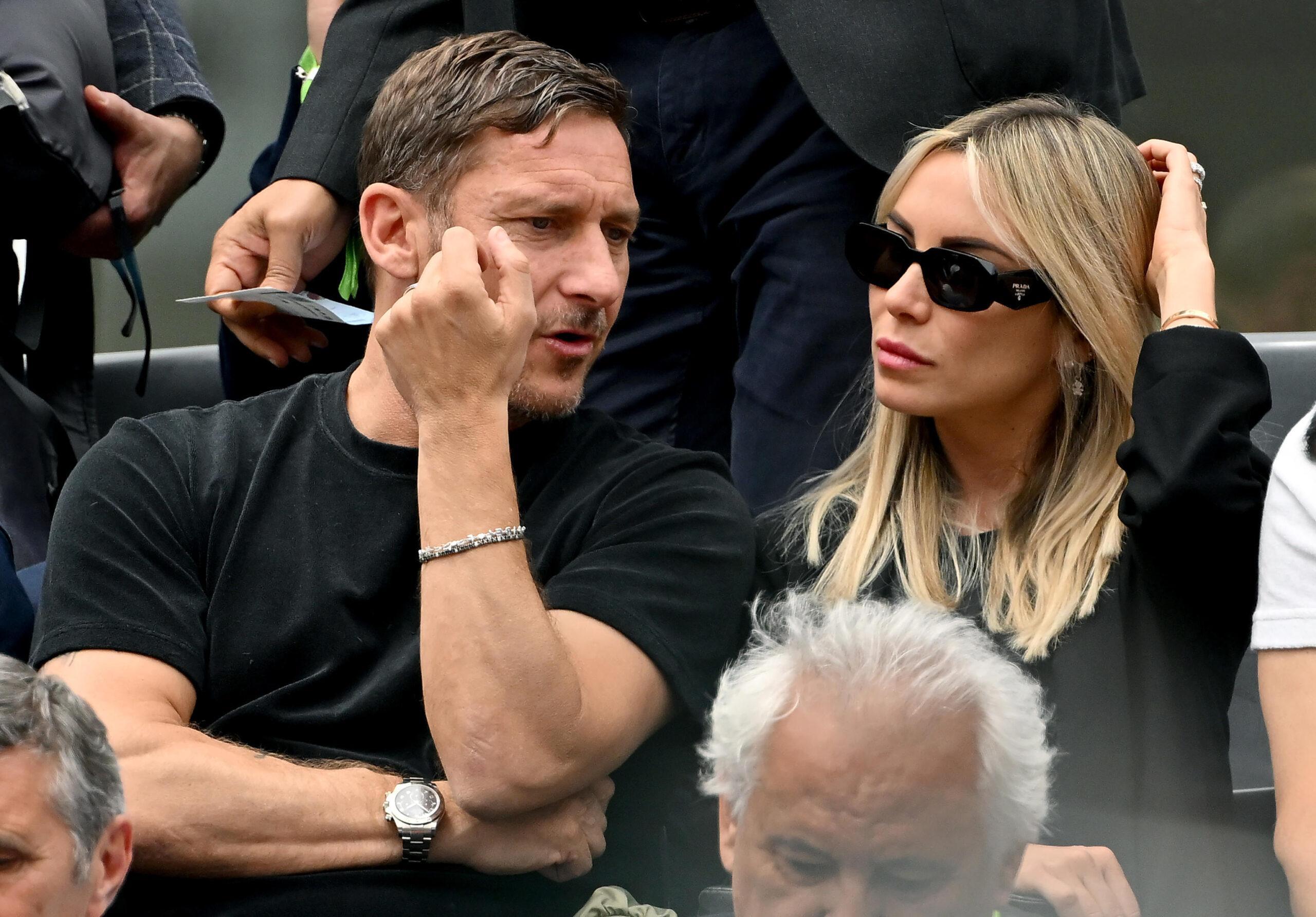 Totti con Noemi sugli spalti del Foro Italico, “Mou resta? se dipendesse da me…”