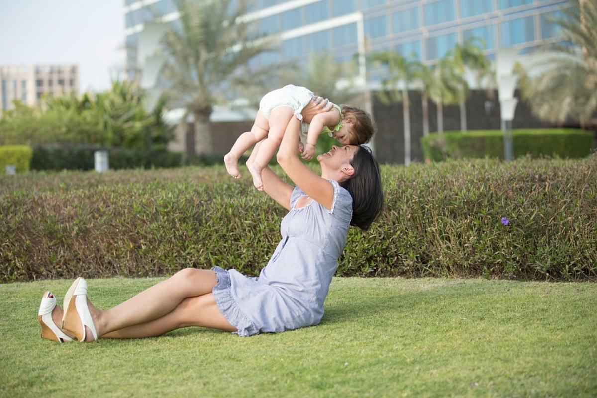 Cosa scrivere per la Festa della mamma? Poesie e frasi di auguri